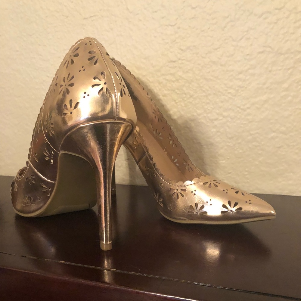 LC gold shoes